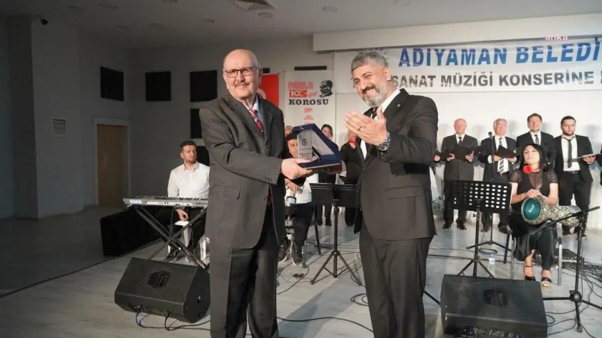 Adıyaman'da Başkent Gönüllüleri Derneği ve Parla 100. Yıl Korosu sahne aldı