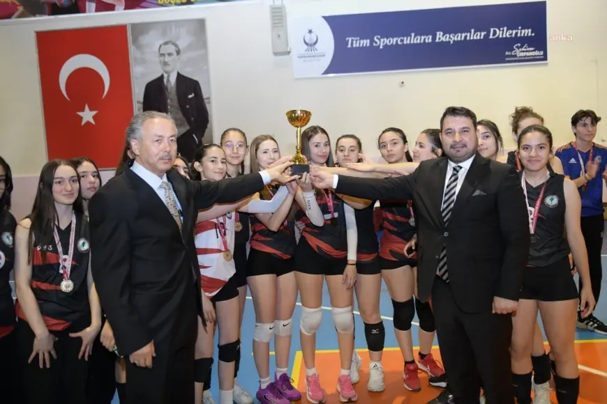 Kahramankazan’da “Okullar Arası Voleybol İlçe Birinciliği Turnuvası” tamamlandı