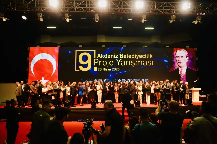 Burdur Belediyesinin "Açık Hava Sinema Günleri" projesi Akdeniz Belediyeler Birliğince ödüllendirildi