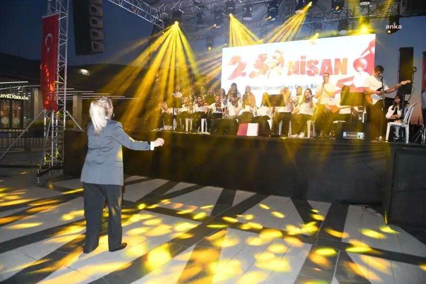 Osmangazi Beldiyesi Gençlik Orkestrası ve Korosu’ndan 23 Nisan konseri