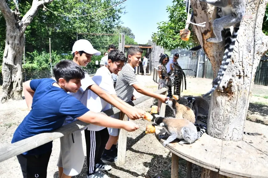 İzmir Büyükşehir Belediyesi’nden çocuklara 23 Nisan hediyesi: Doğal Yaşam Parkı’na girişler ücretsiz