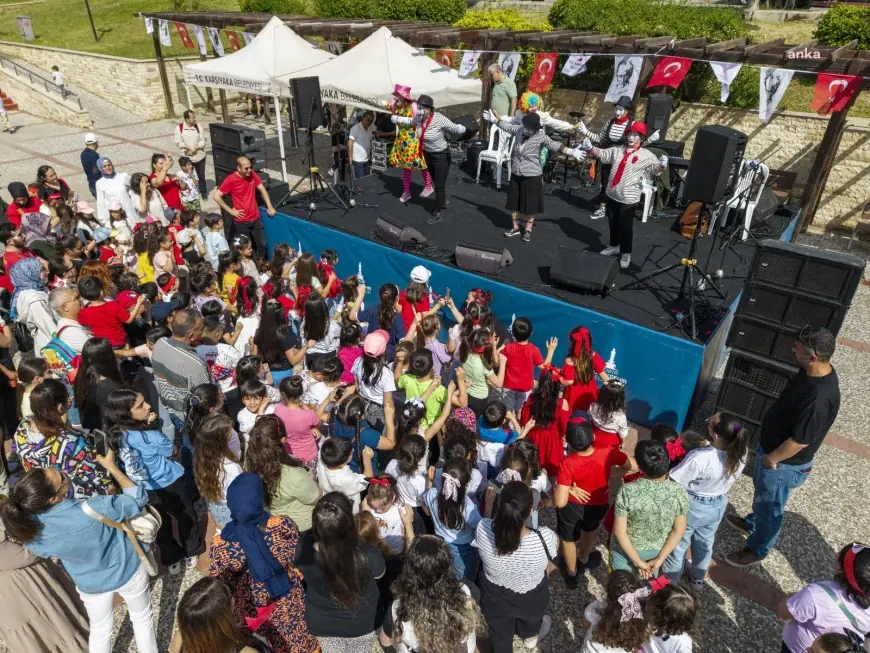 Karşıyaka Oda Orkestrası, 23 Nisan dolayısıyla “Ege Türküleri” konseri verdi