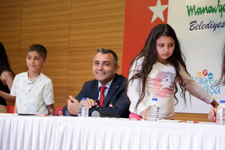 Manavgat Belediyesi'nin düzenlediği Çocuk Forumu'nda ilçenin geleceği konuşuldu
