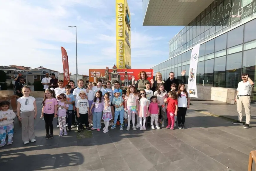 Merkezefendi Belediyesi'nin düzenlediği Çocuk Tiyatroları Festivali devam ediyor