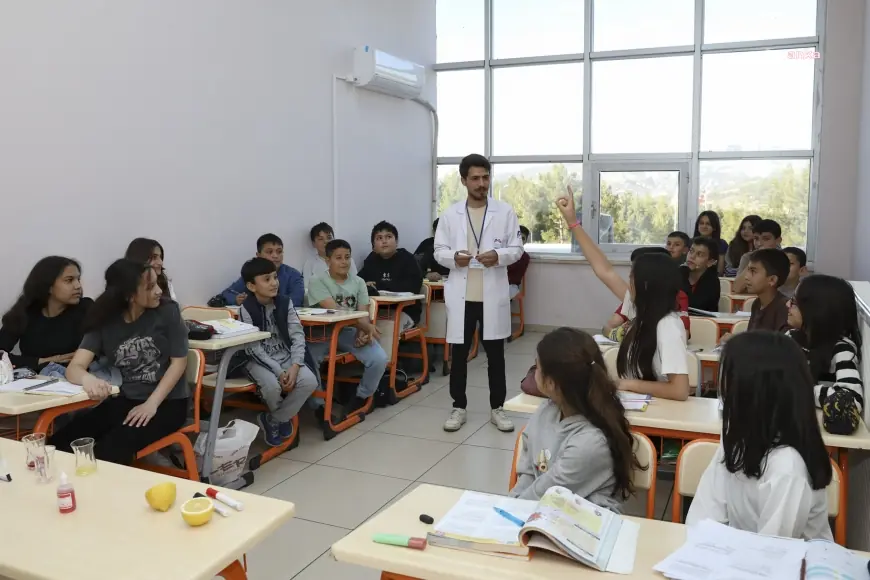 Gülnarlı öğrenciler, sınavlara Mersin Büyükşehir Belediyesi Eğitim ve Öğretimi Destekleme Kurs Merkezi ile hazırlanıyor