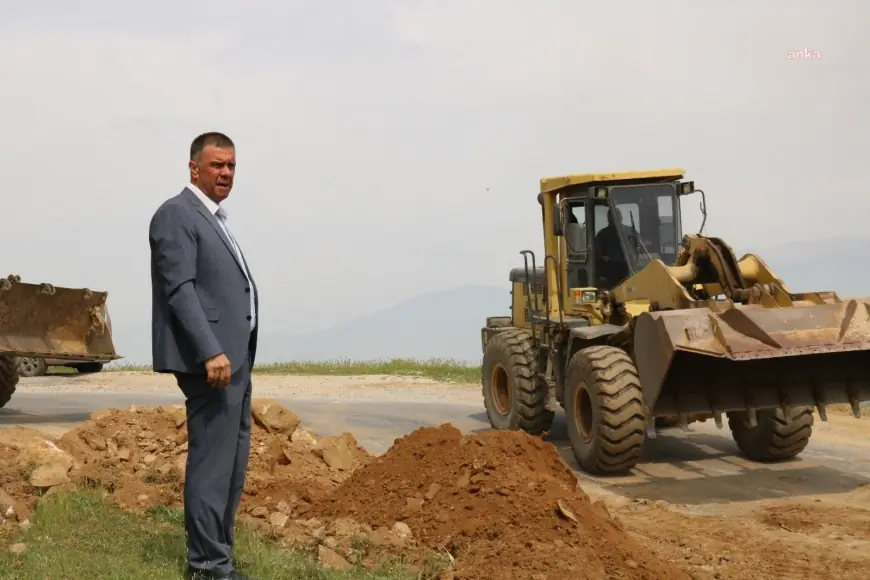 Aydın Büyükşehir Belediyesi, il genelinde başlattığı yol çalışmalarına devam ediyor