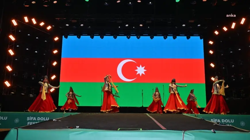 Manisa Mesir Macunu Festivali kapsamında "Halk Dansları Gala Gecesi" düzenlendi