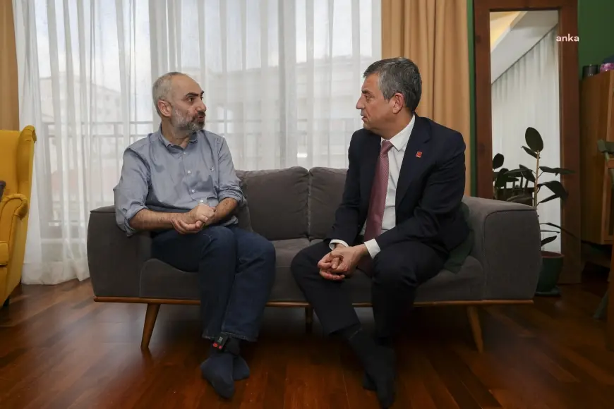 Özgür Özel Ev Hapsindeki Gazeteci İsmail Saymaz'ı Ziyaret Etti