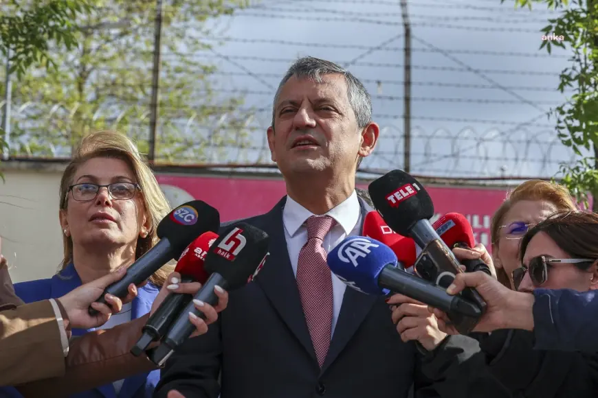 Özgür Özel: “Bir ülkede, bir siyasetçiye sert tutumundan dolayı ‘diktatör’ denilemiyorsa orası diktatörlüktür”