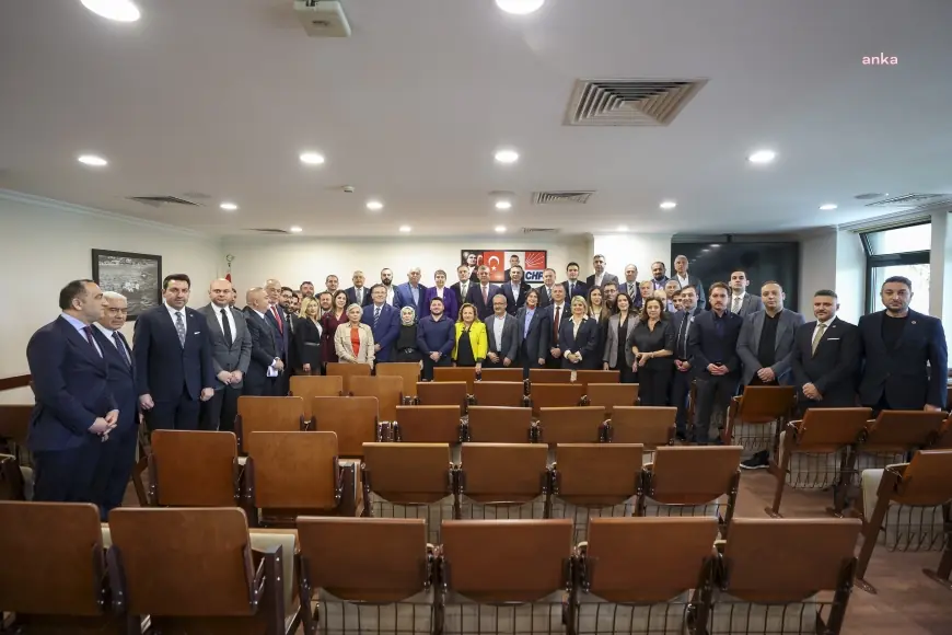 Özgür Özel, “A, B, C, Z planımız Ekrem İmamoğlu’nun cumhurbaşkanı adaylığıdır. Nokta.”