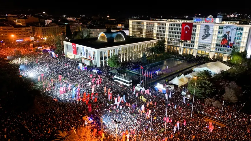 CHP’de gündem İBB Operasyonları, “Dosyayı doldurma telaşı var ama çuvallıyorlar.”