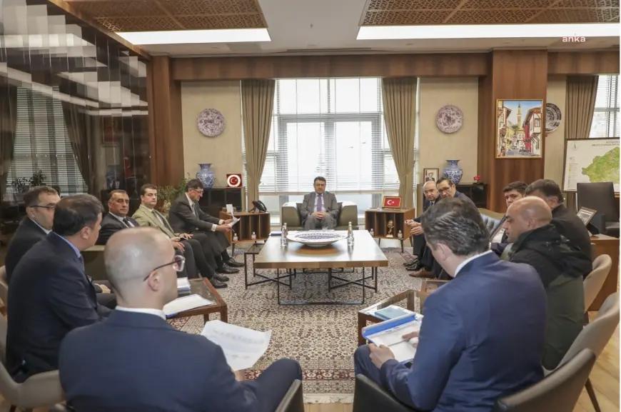 Kütahya Belediye Başkanı Kahveci, Sahipsiz Hayvanlar Birliği Toplantısı’na katıldı