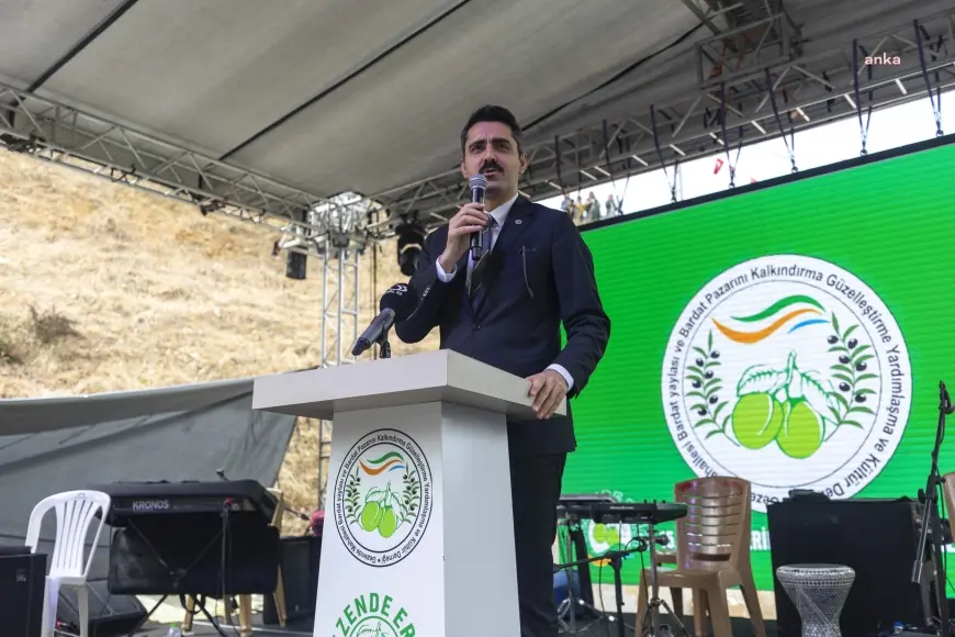 Mersin'de 15. Gezende Erik Festivali renkli etkinliklere sahne oldu