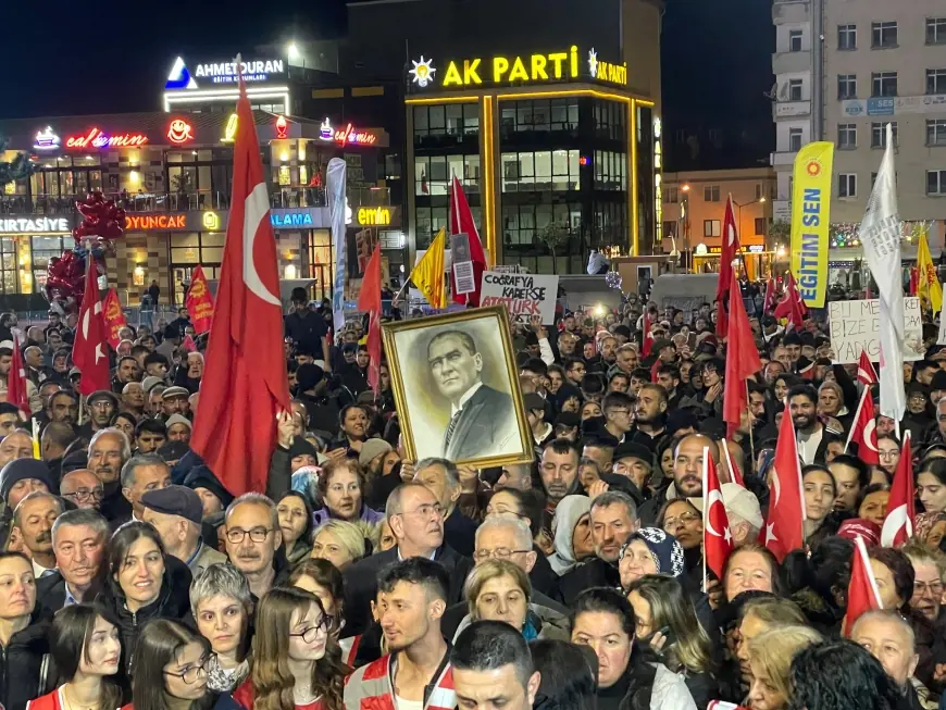 Cemal Enginyurt: Sarayda İmamoğlu korkusuyla uyuyamıyorlar