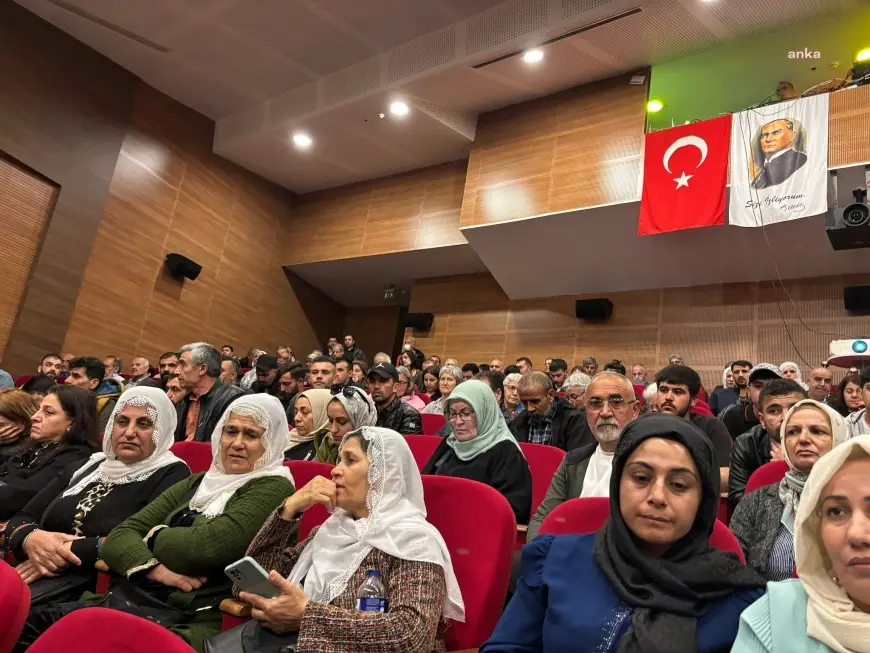 Sırrı Süreyya Önder hayatını kaybetti... Çok sayıda siyasetçi ve sanatçı, taziye için hastaneye geldi