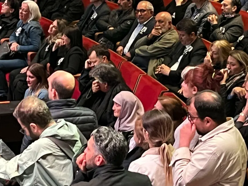 Sırrı Süreyya Önder son yolculuğuna uğurlanıyor... AKM'deki törende konuşan kızı Kandemir: "Hastanede barışa benzer bir şey gördüm baba, gözün arkada kalmasın"