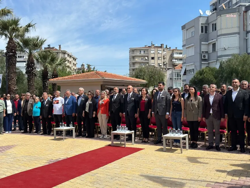 İzmir’de Karabağlar Belediyesi tarafından "Üç Fidan Parkı" açıldı