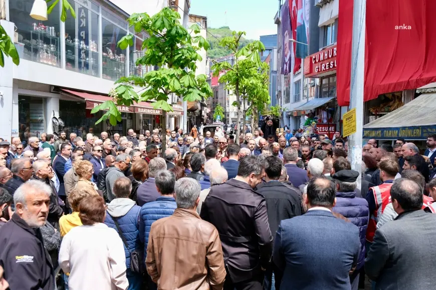 CHP Giresun İl Başkanı Şenyürek: "Bu ülkede artık korku değil sandık konuşacak, saray değil halk kazanacak"