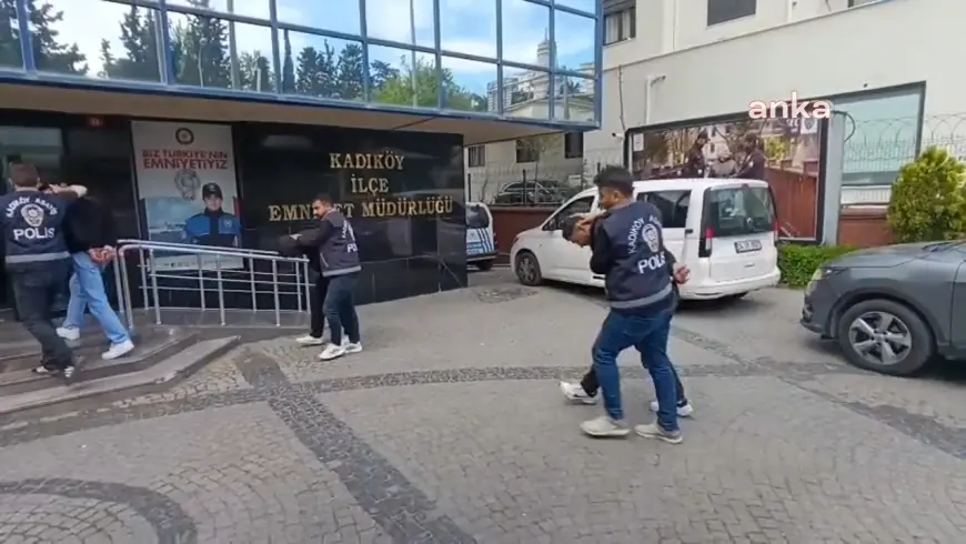 Kadıköy'de, CHP standı yakınında bir çocuğa yönelik saldırıyla ilgili 3 kişi gözaltına alındı