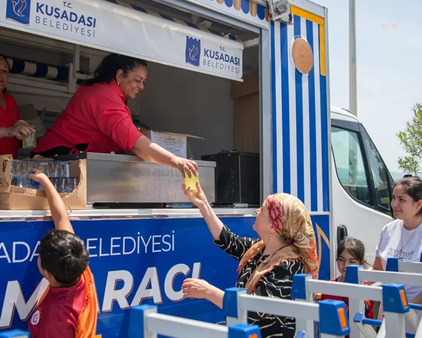 Kuşadası'nda Hıdırellez kutlamaları, uçurtma şenliğiyle devam etti
