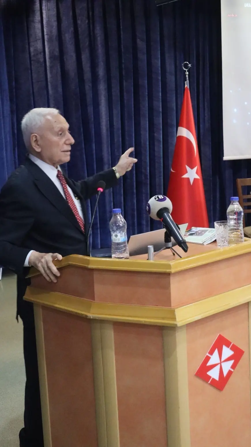 Başkent Üniversitesi’nde “Uluslararası Ses Bayrağımız: Türkçenin Yabancı Dil Olarak Öğretimi ve Geleceği” sempozyumu… Prof. Dr. Haberal: “Bir milleti millet yapan dildir”