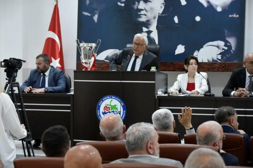 Karadeniz Ereğli Belediye Meclisi, Özgür Özel'e yönelik saldırıyı kınadı