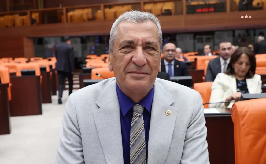 CHP'li Öztürkmen, lisede eğitim süresinin değişebileceği açıklaması yapan Bakan Tekin'e tepki: Cemaatler, tarikatlar ve patronlar ne istiyorsa o oluyor"