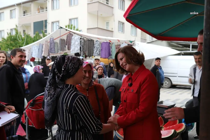 Eskişehir Büyükşehir Belediye Başkanı Ünlüce, Beylikova’da vatandaşlarla buluştu